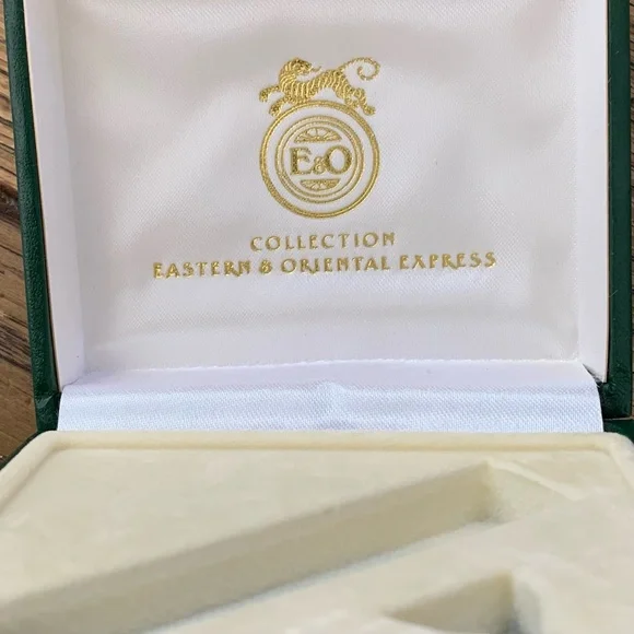 Eastern & Oriental Express Green and Gold Travel Perfume Atomizer - Picture 7 of 7